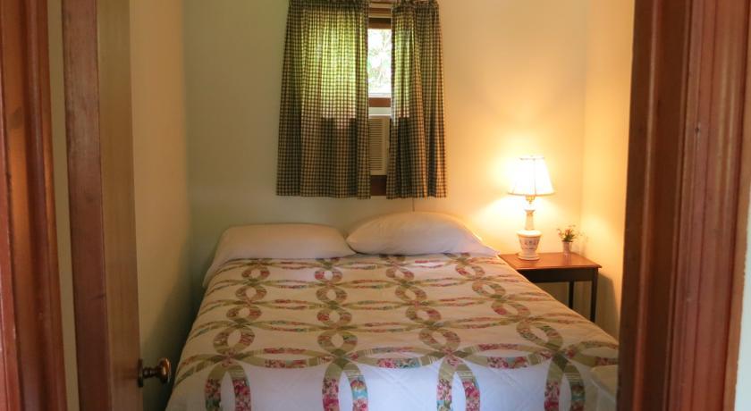 The Austin Inn Lake George Habitación foto