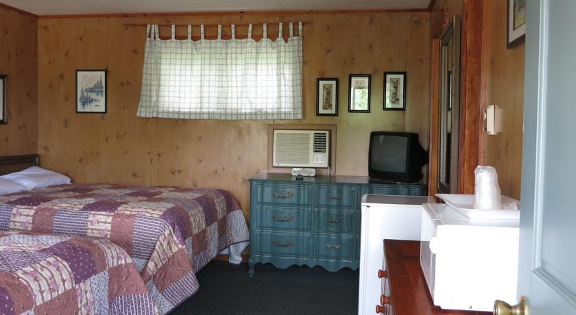 The Austin Inn Lake George Habitación foto