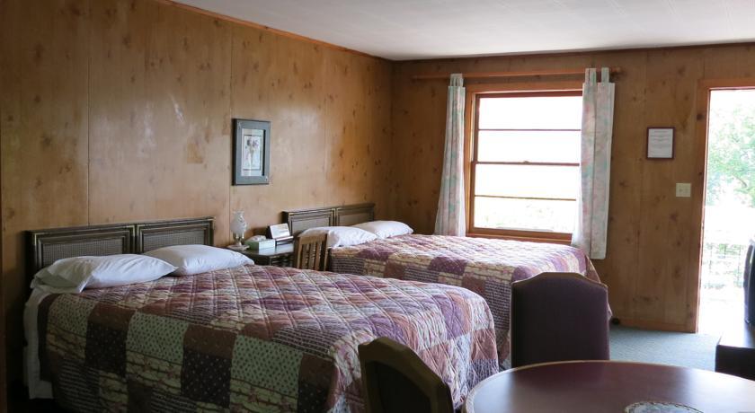 The Austin Inn Lake George Habitación foto